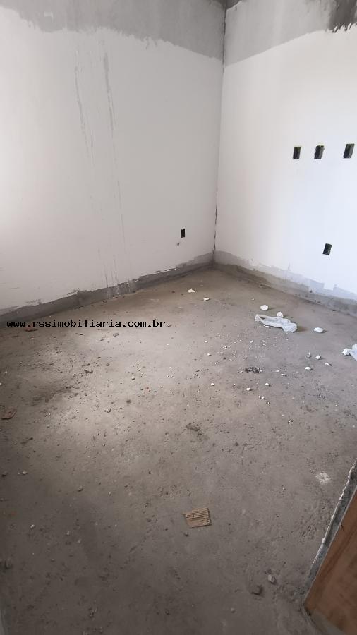 Casa à venda com 3 quartos, 65m² - Foto 7