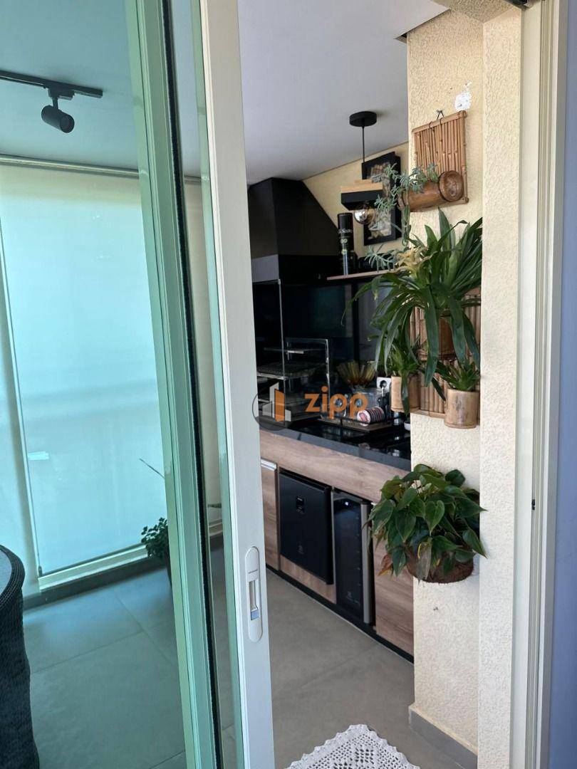 Apartamento à venda com 2 quartos, 77m² - Foto 11