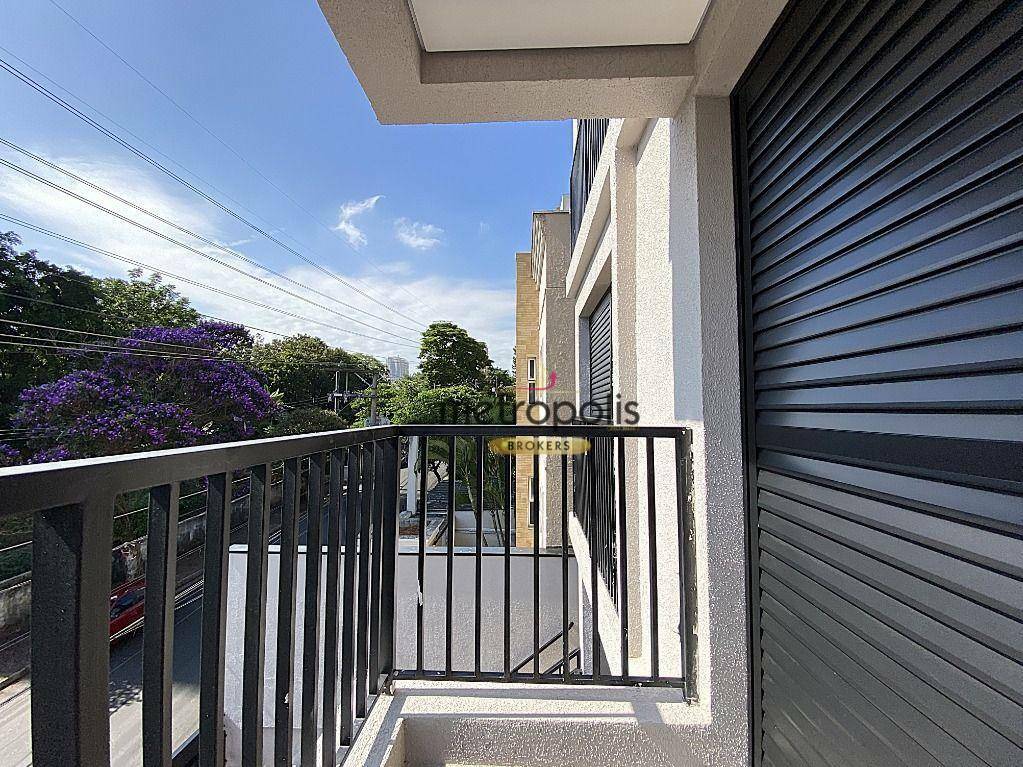 Apartamento para alugar com 2 quartos, 65m² - Foto 17