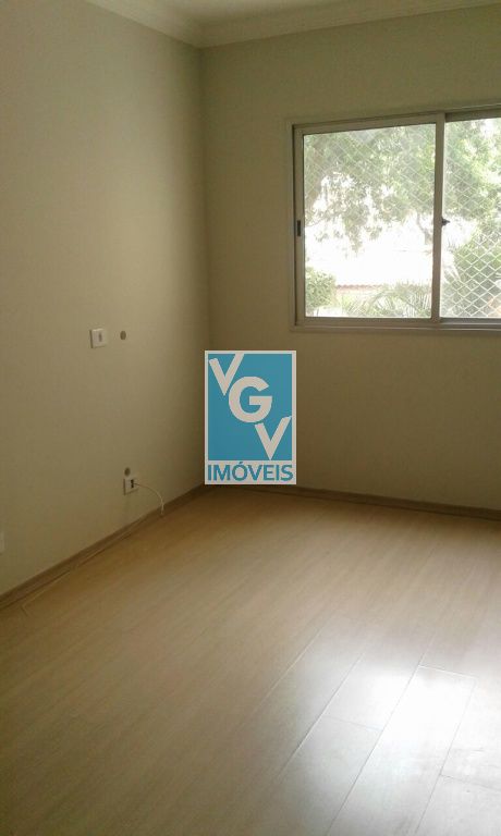 Apartamento à venda e aluguel com 2 quartos, 50m² - Foto 2