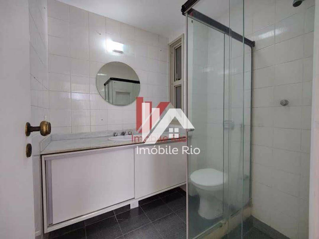 Apartamento à venda com 3 quartos, 142m² - Foto 19
