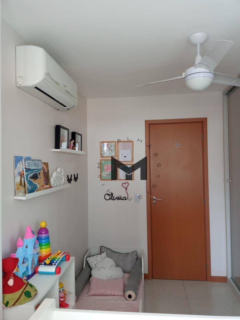 Apartamento à venda com 2 quartos, 71m² - Foto 4