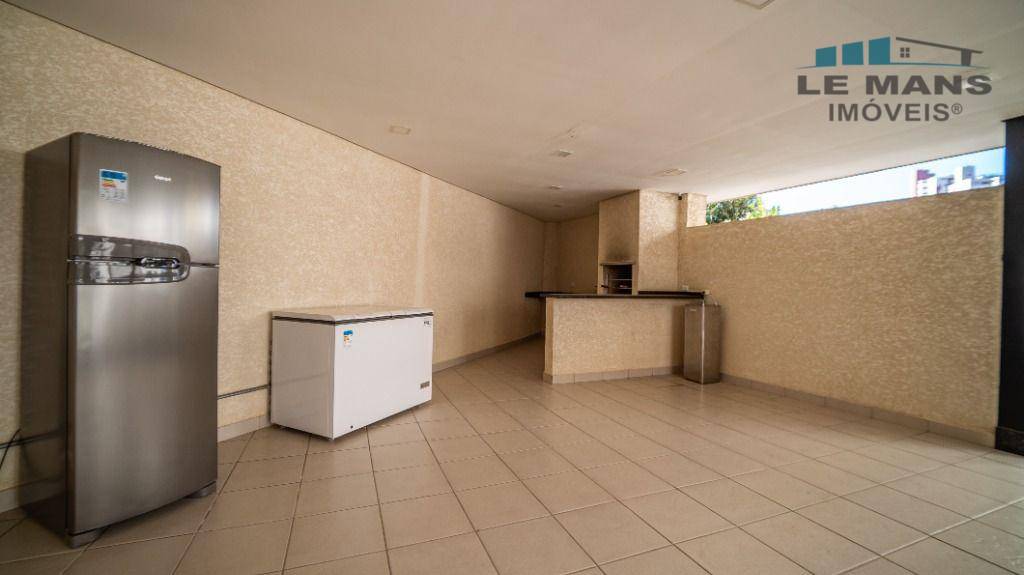 Apartamento para alugar com 2 quartos, 62m² - Foto 22