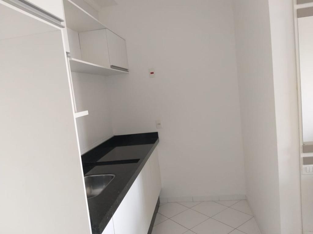 Apartamento para alugar com 1 quarto, 42m² - Foto 2