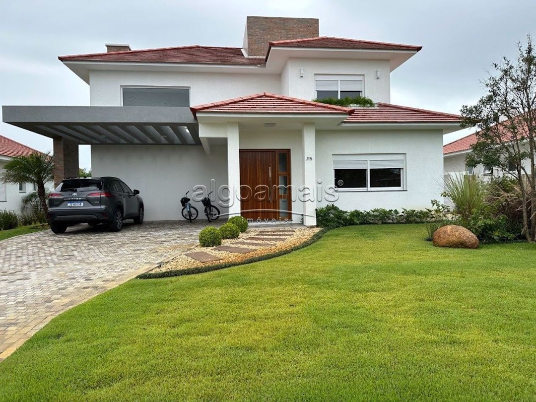 Casa de Condomínio à venda com 4 quartos, 350m² - Foto 1