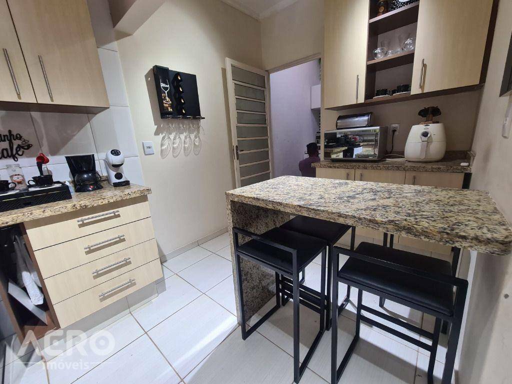 Casa à venda com 3 quartos, 162m² - Foto 22