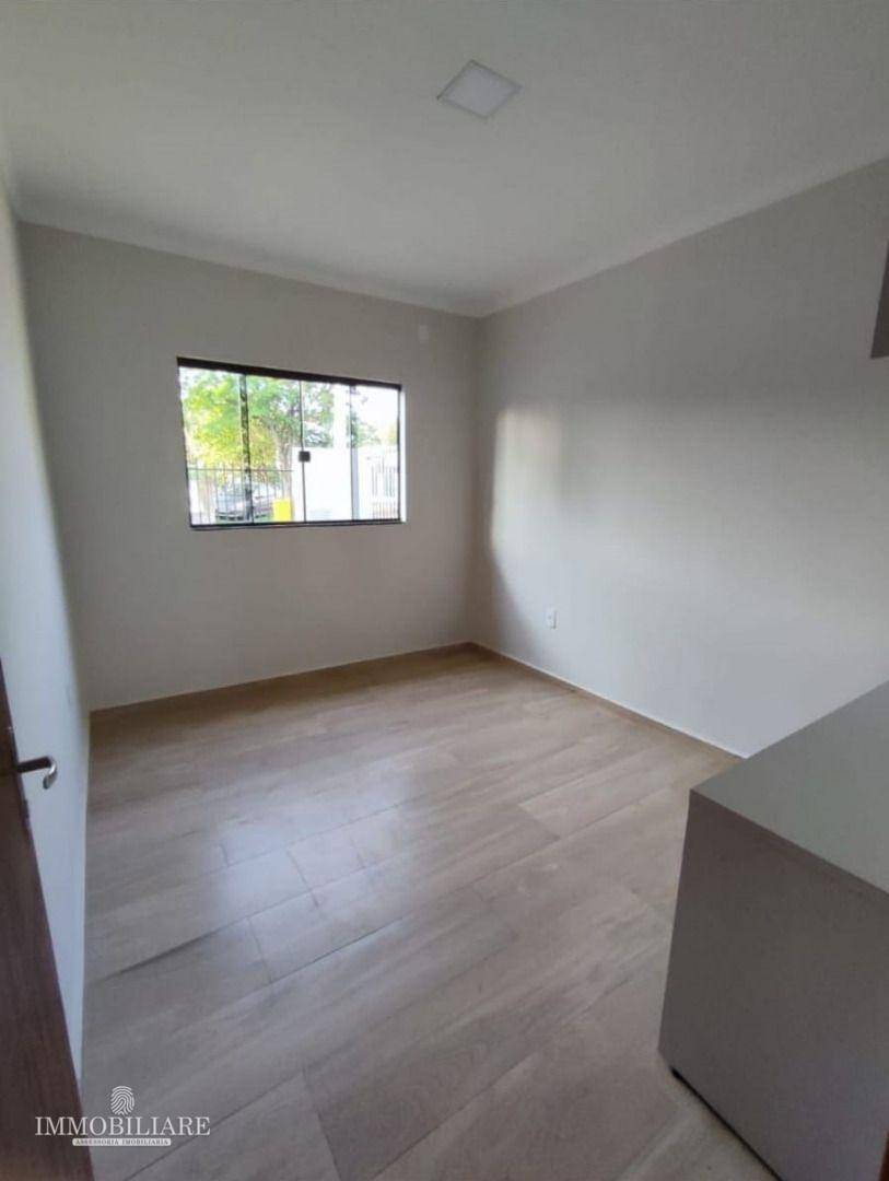 Casa à venda com 2 quartos, 55m² - Foto 5