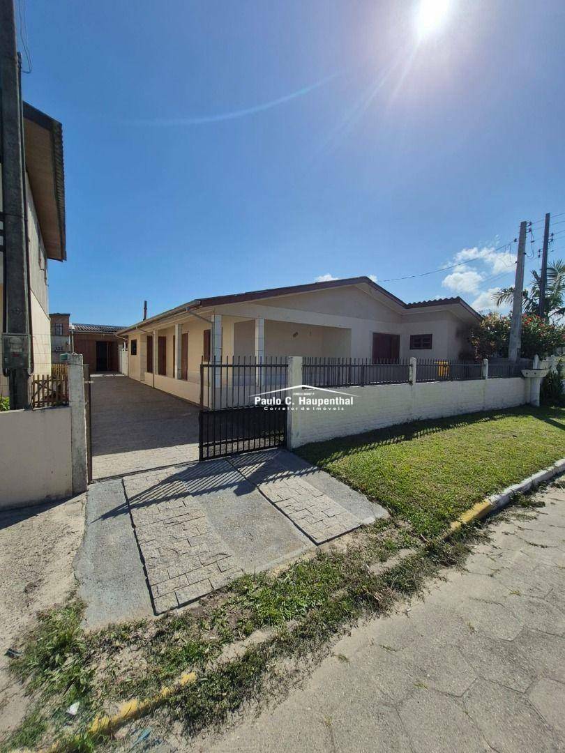 Casa, 4 quartos, 160 m² - Foto 1