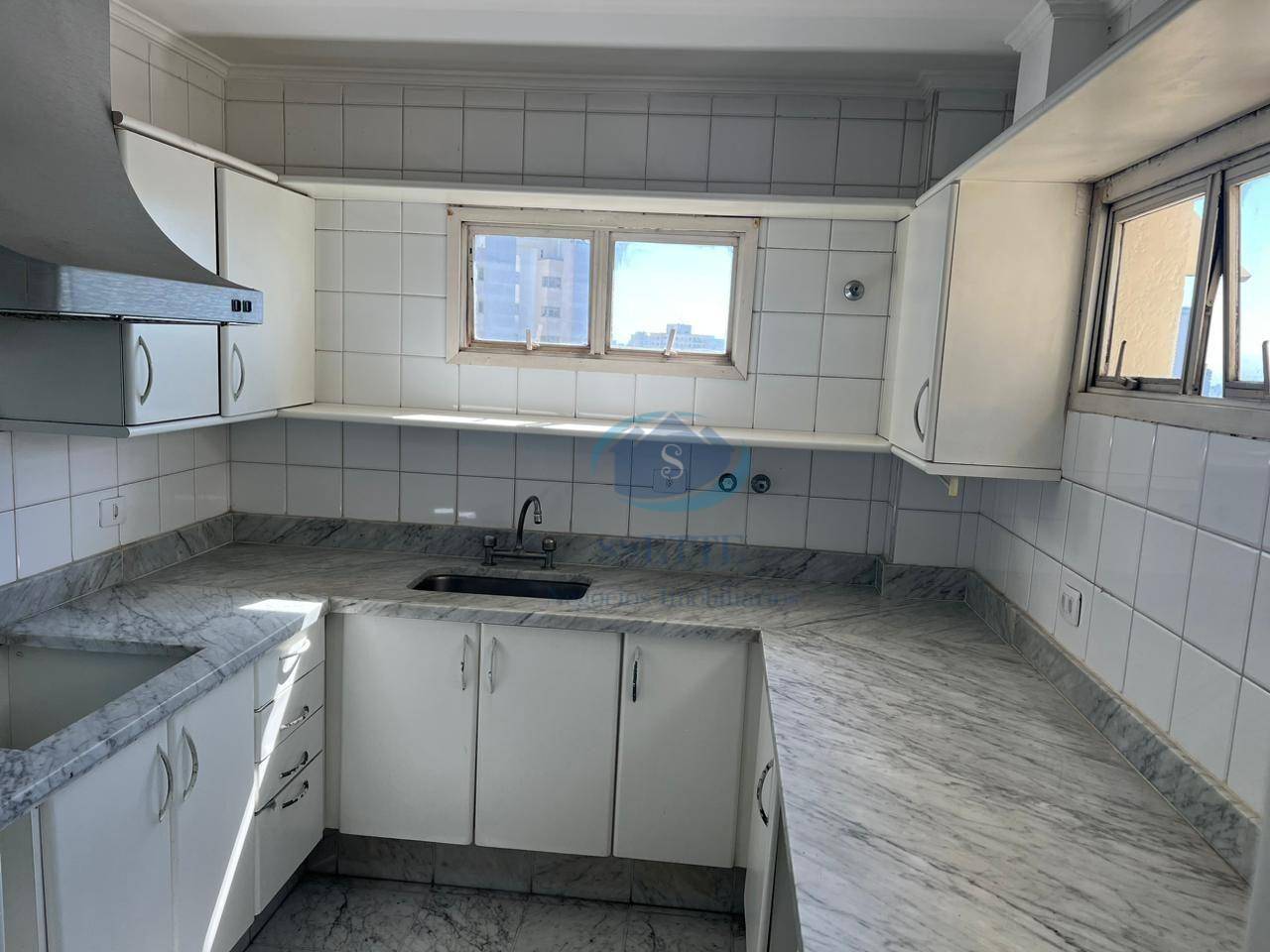 Apartamento à venda e aluguel com 4 quartos, 252m² - Foto 6