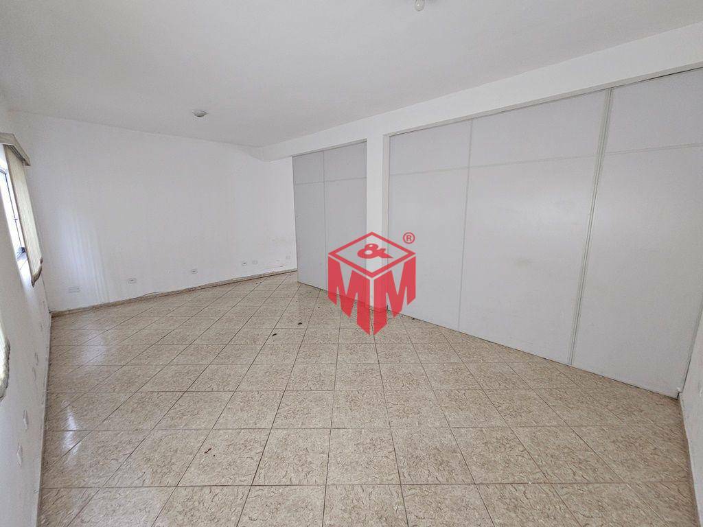 Casa para alugar com 4 quartos, 160m² - Foto 10