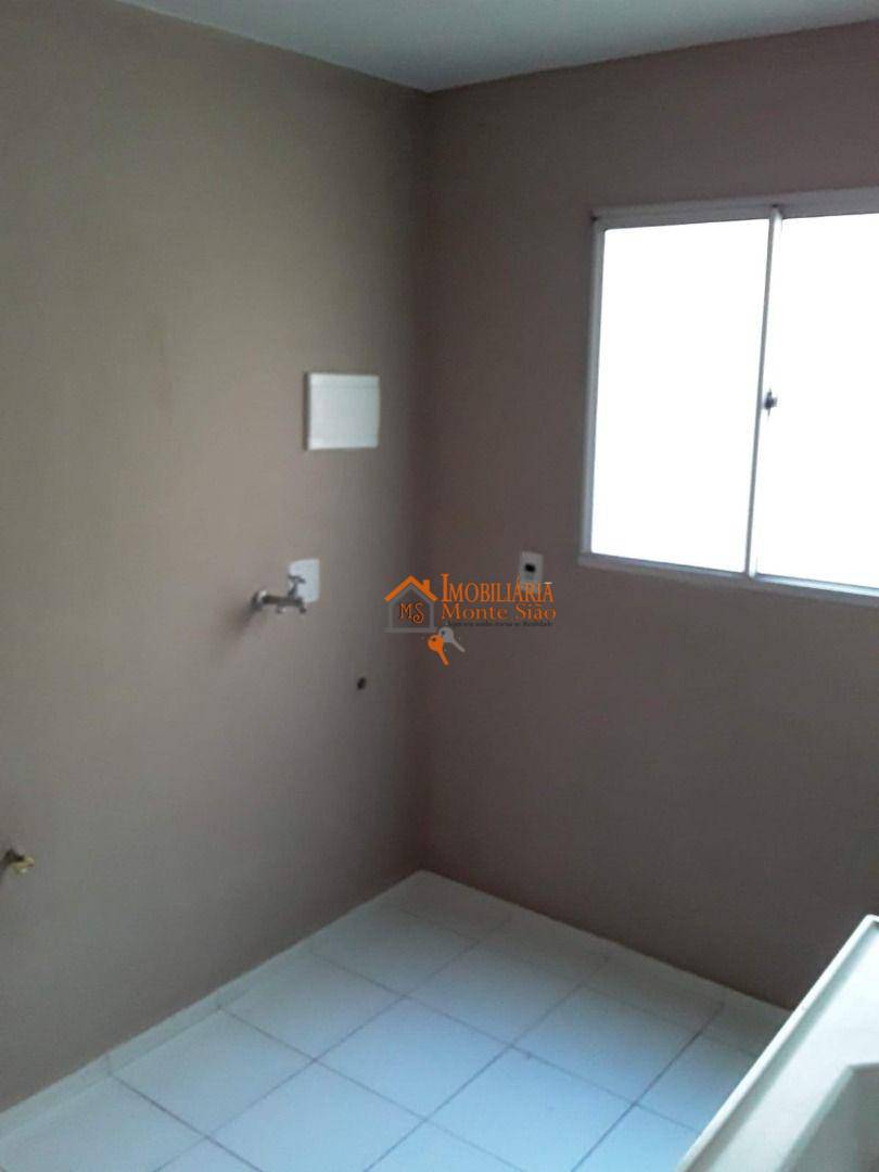 Apartamento à venda com 2 quartos, 42m² - Foto 2