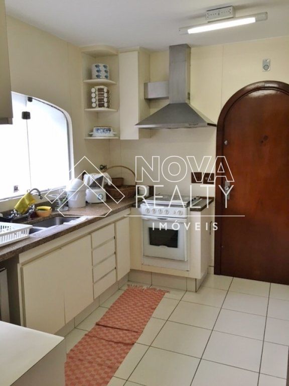 Apartamento à venda com 4 quartos, 218m² - Foto 15