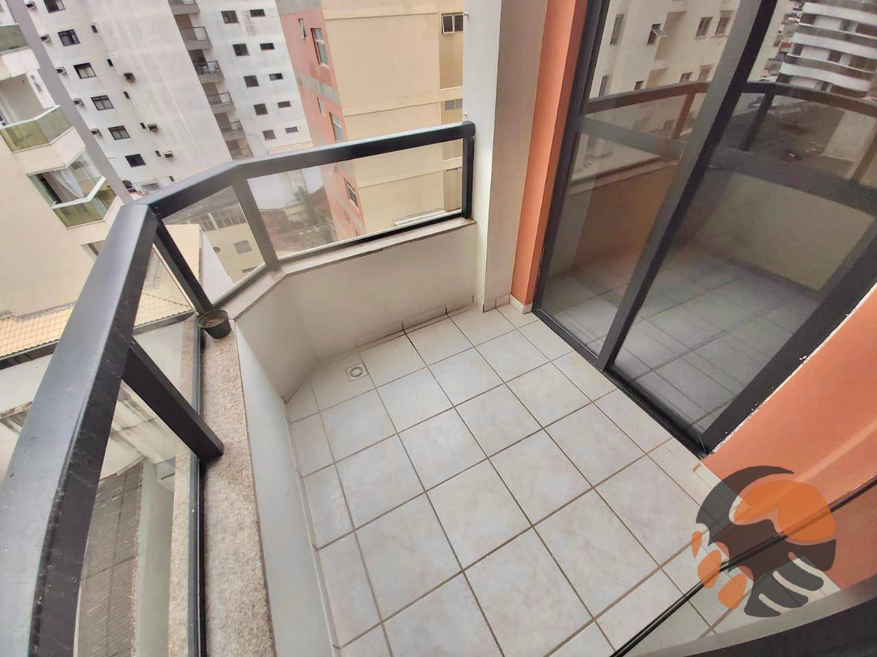 Apartamento à venda com 3 quartos, 94m² - Foto 13