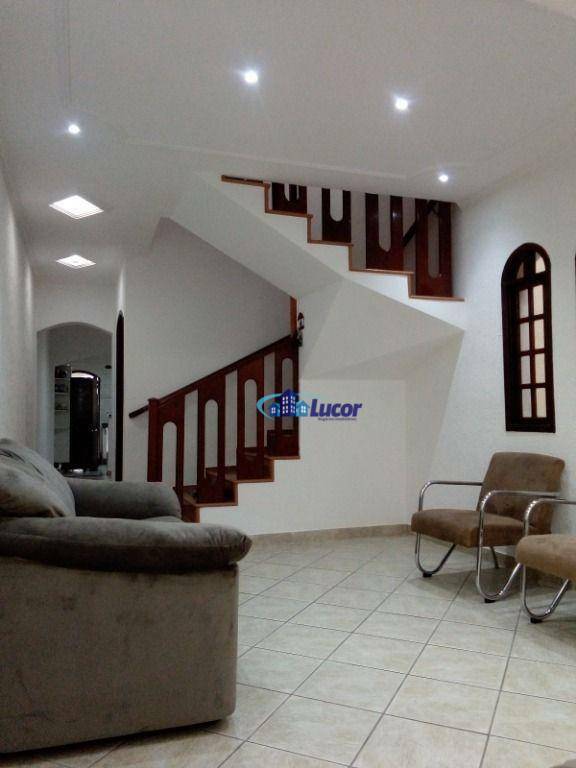 Sobrado à venda com 3 quartos, 214m² - Foto 39