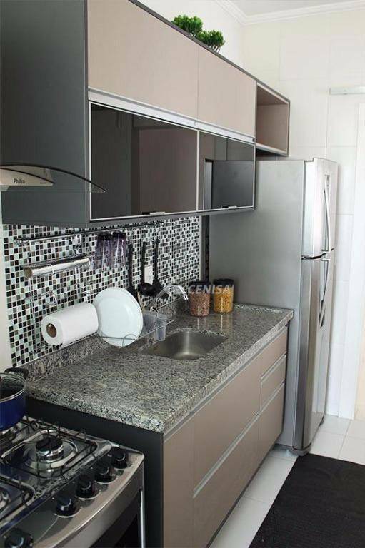 Apartamento à venda com 2 quartos, 68m² - Foto 2