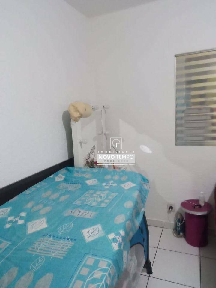 Casa à venda com 4 quartos, 160m² - Foto 3