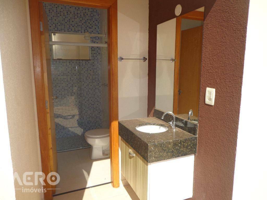 Casa à venda com 3 quartos, 230m² - Foto 22