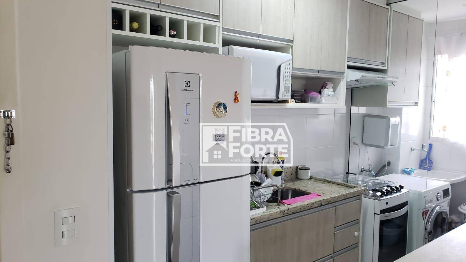 Apartamento à venda com 2 quartos, 55m² - Foto 18