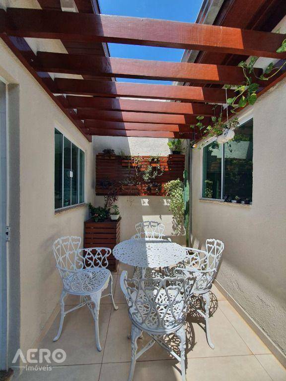 Casa à venda com 3 quartos, 180m² - Foto 7