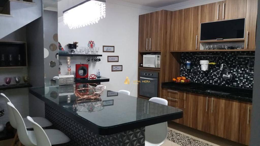 Sobrado à venda com 2 quartos, 90m² - Foto 1