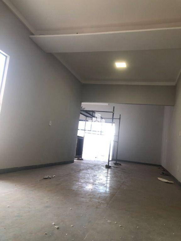 Casa à venda com 3 quartos, 236m² - Foto 3