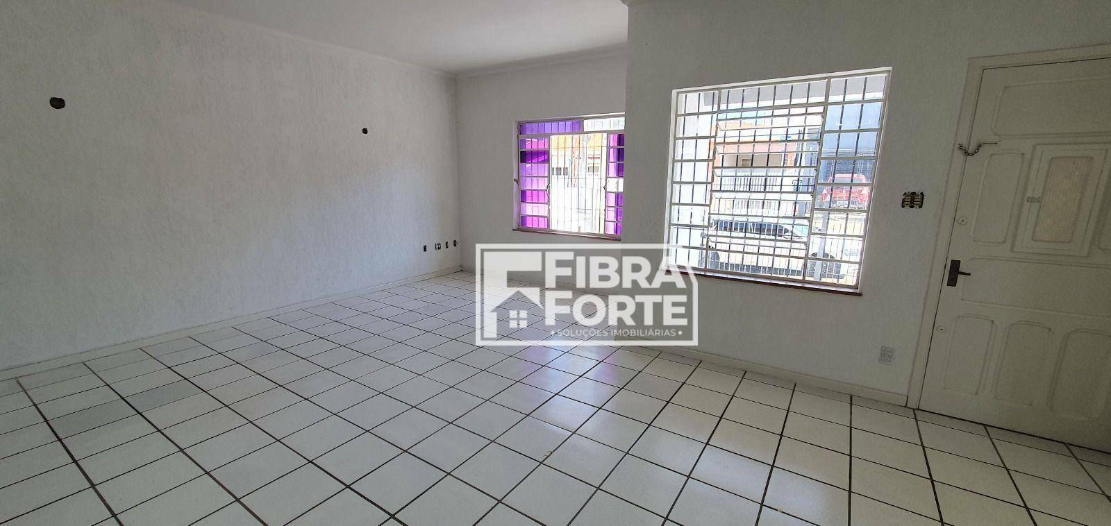 Casa para alugar com 5 quartos, 224m² - Foto 11