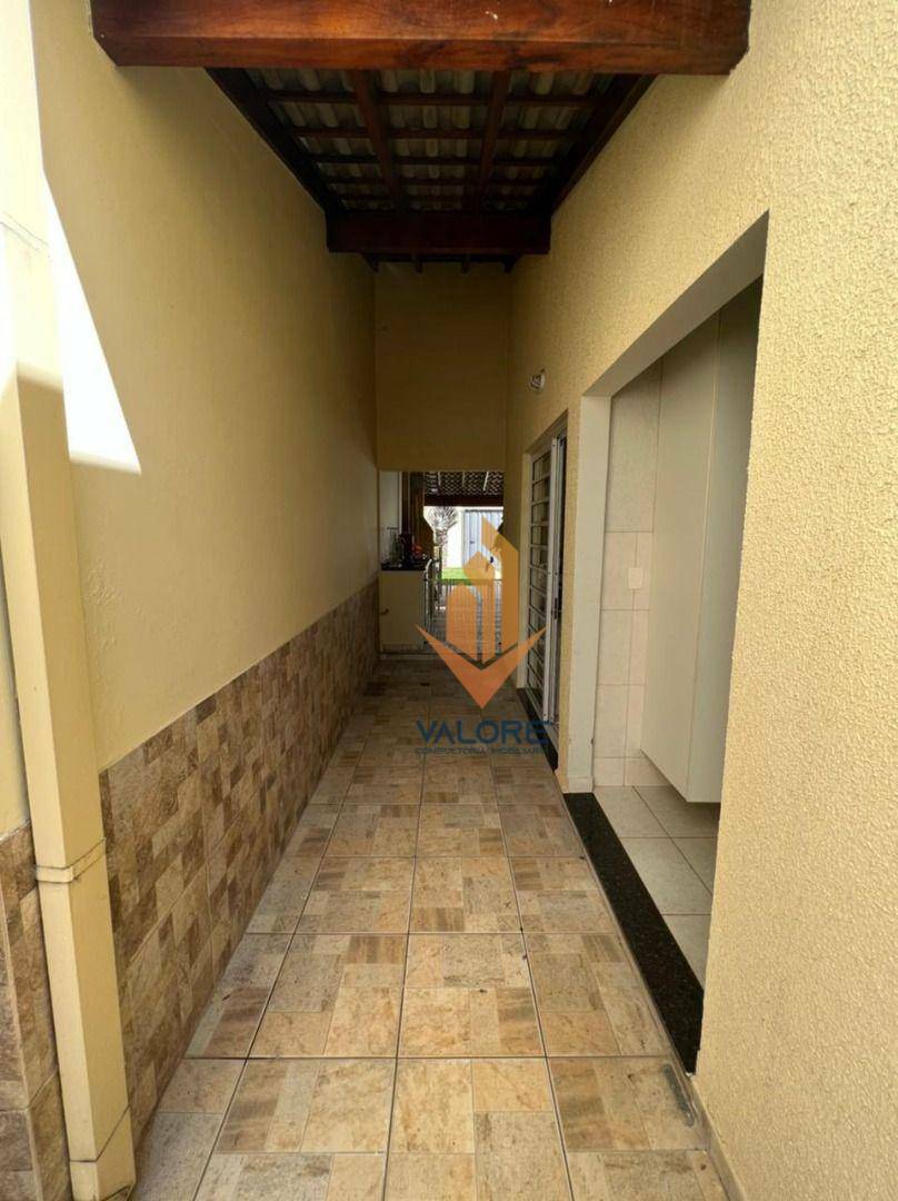 Casa à venda com 3 quartos, 168m² - Foto 17