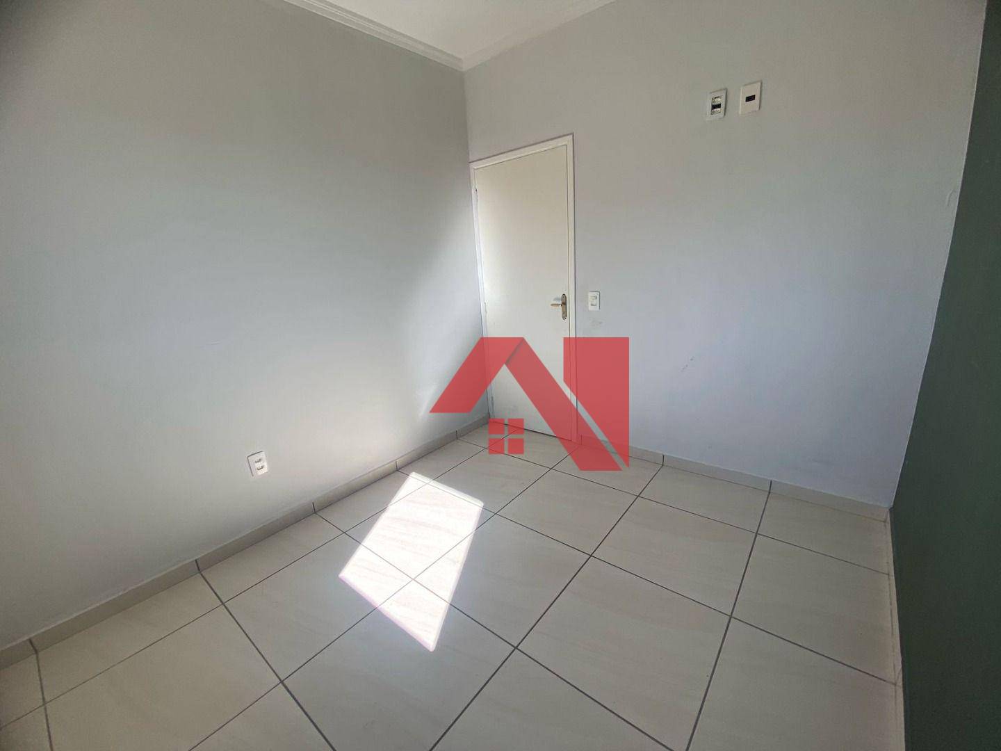 Apartamento à venda com 2 quartos, 80m² - Foto 14