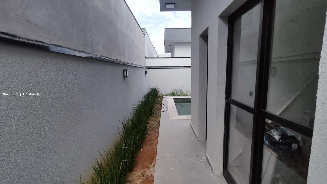 Casa de Condomínio à venda com 3 quartos, 300m² - Foto 3