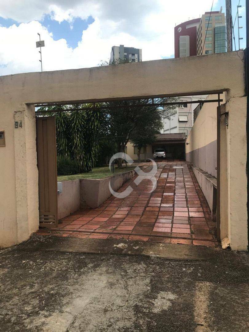 Casa à venda com 3 quartos, 162m² - Foto 1