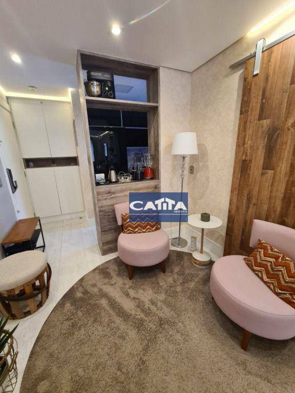 Apartamento à venda com 2 quartos, 67m² - Foto 2