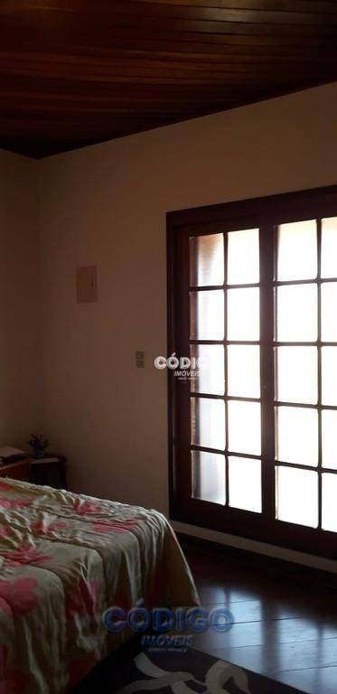 Sobrado à venda com 4 quartos, 250m² - Foto 23