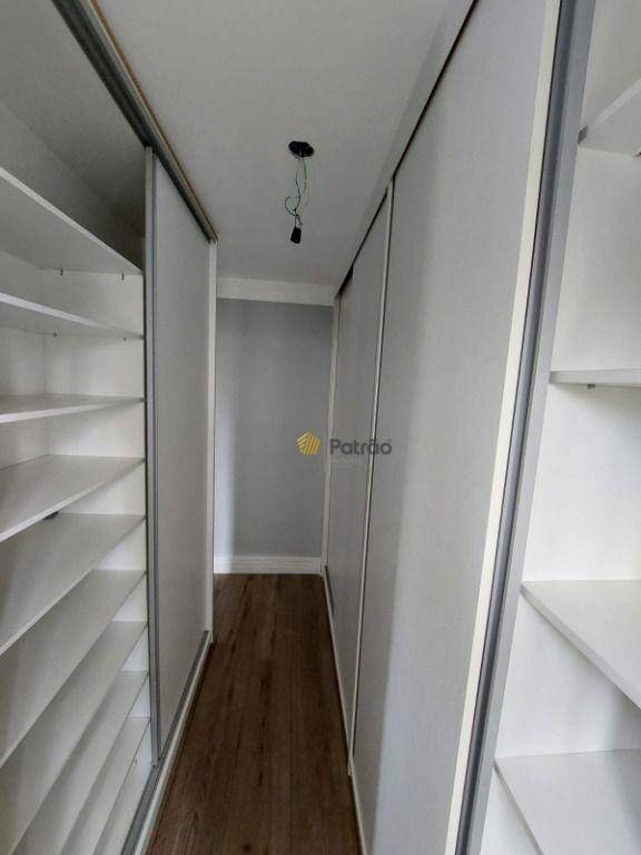 Apartamento à venda com 2 quartos, 70m² - Foto 32