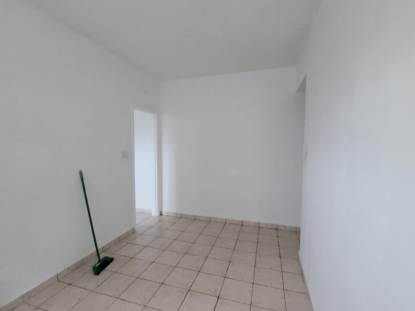 Apartamento à venda com 1 quarto, 55m² - Foto 4