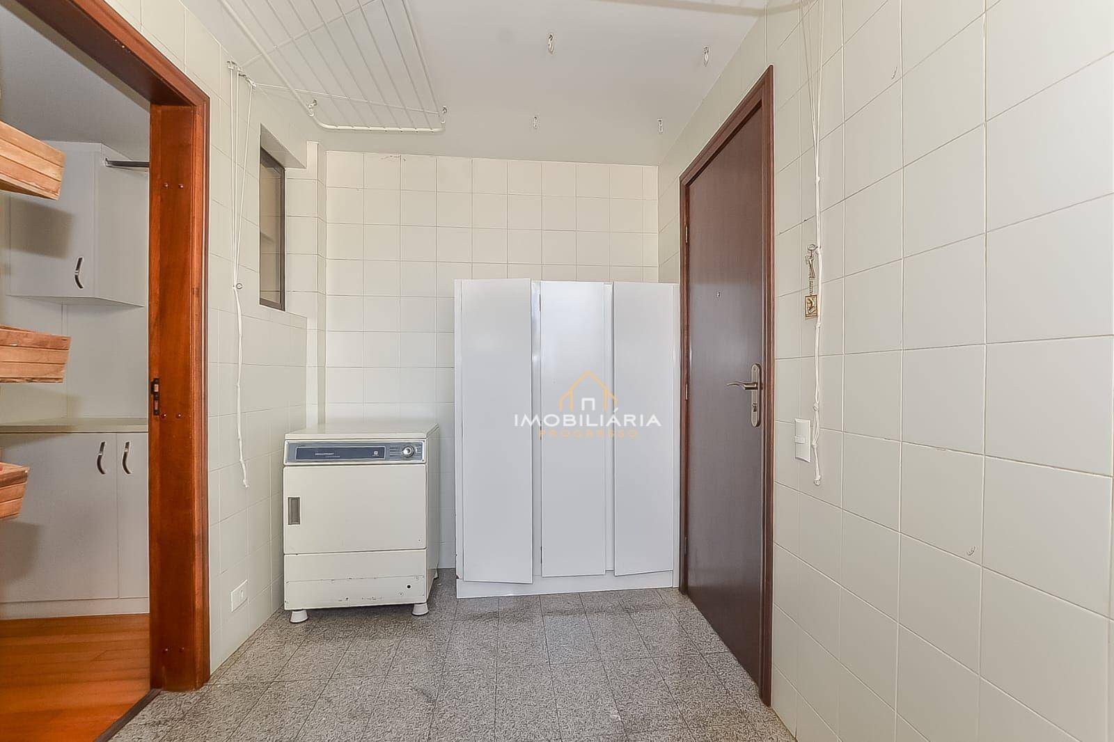 Apartamento à venda com 3 quartos, 179m² - Foto 14