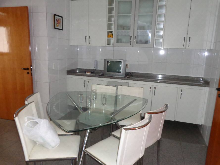 Apartamento para alugar com 3 quartos, 133m² - Foto 5