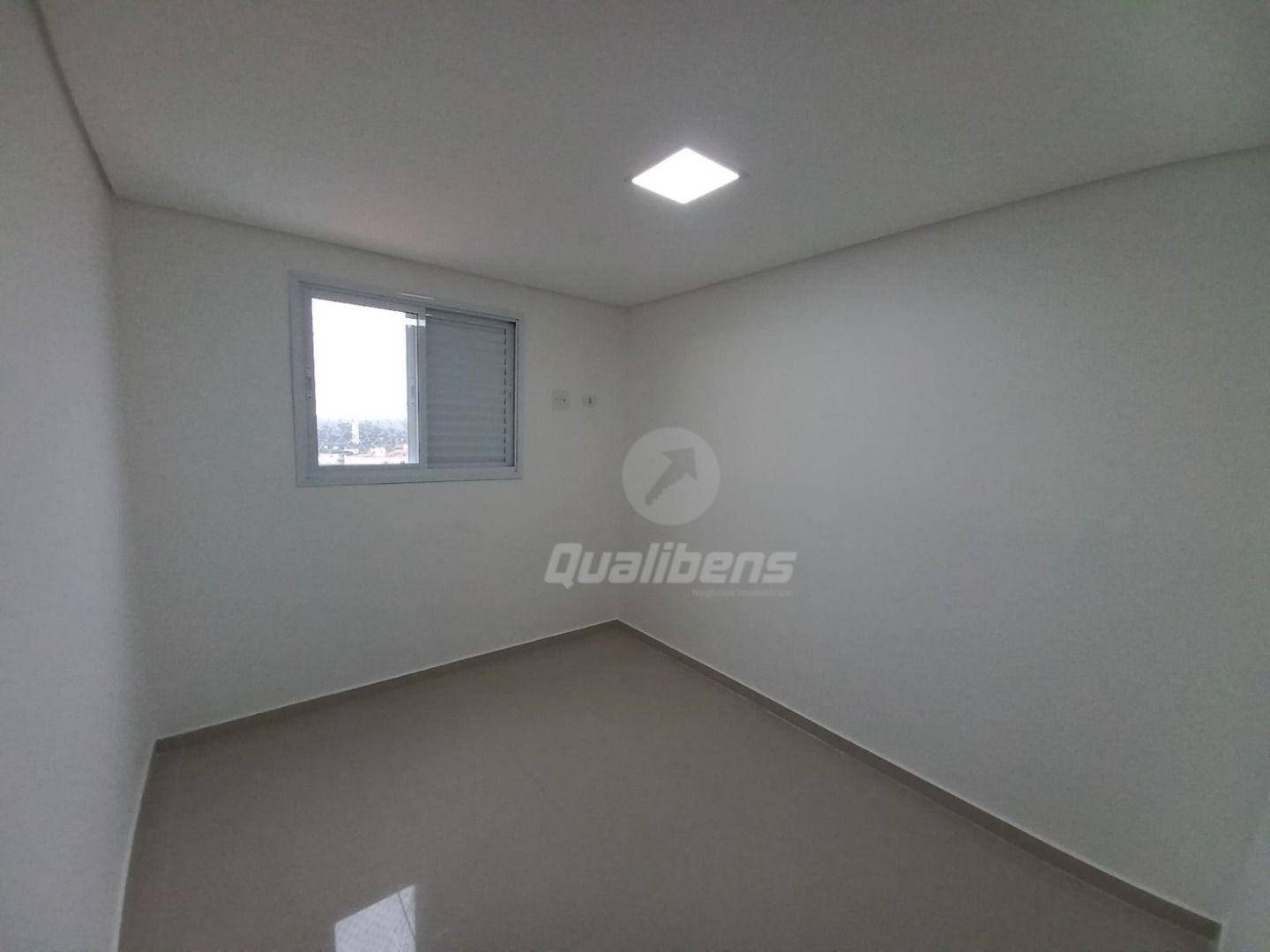 Apartamento para alugar com 3 quartos, 130m² - Foto 6