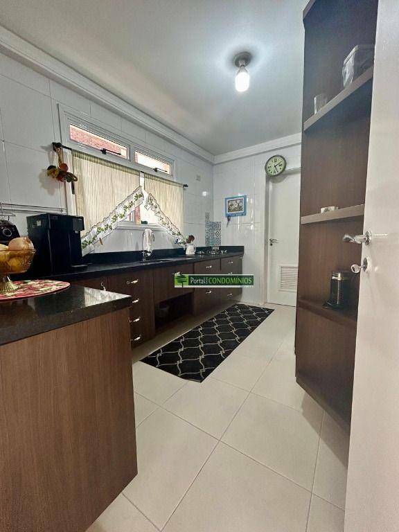 Apartamento à venda com 3 quartos, 142m² - Foto 14