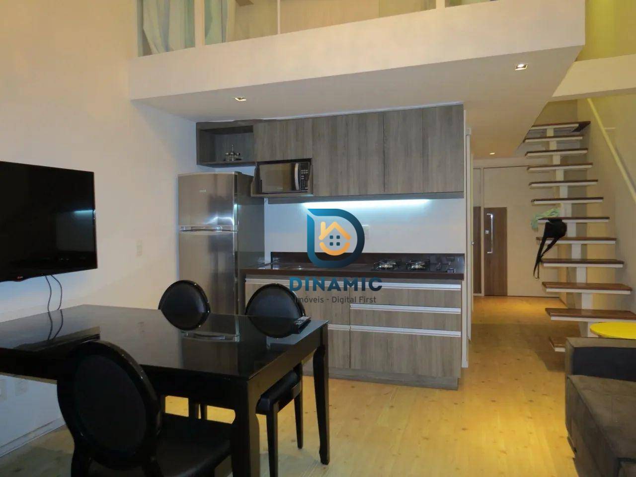 Apartamento à venda com 1 quarto, 60m² - Foto 1