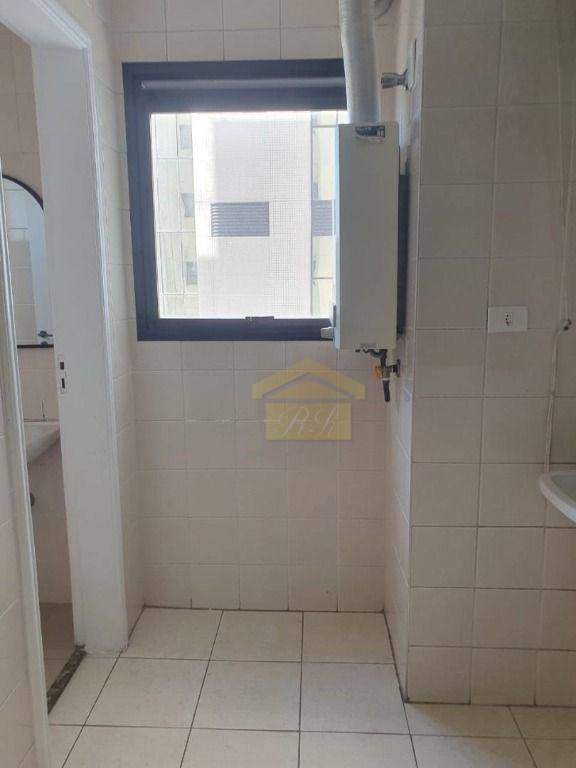 Apartamento à venda com 3 quartos, 70m² - Foto 3