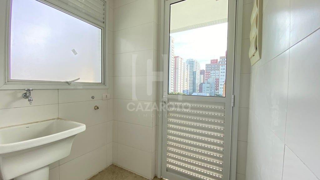 Apartamento à venda com 2 quartos, 95m² - Foto 10