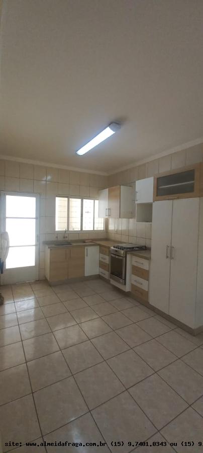 Casa para alugar com 3 quartos, 170m² - Foto 14