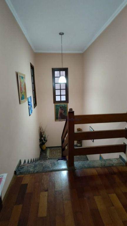 Casa de Condomínio à venda com 4 quartos, 200m² - Foto 29