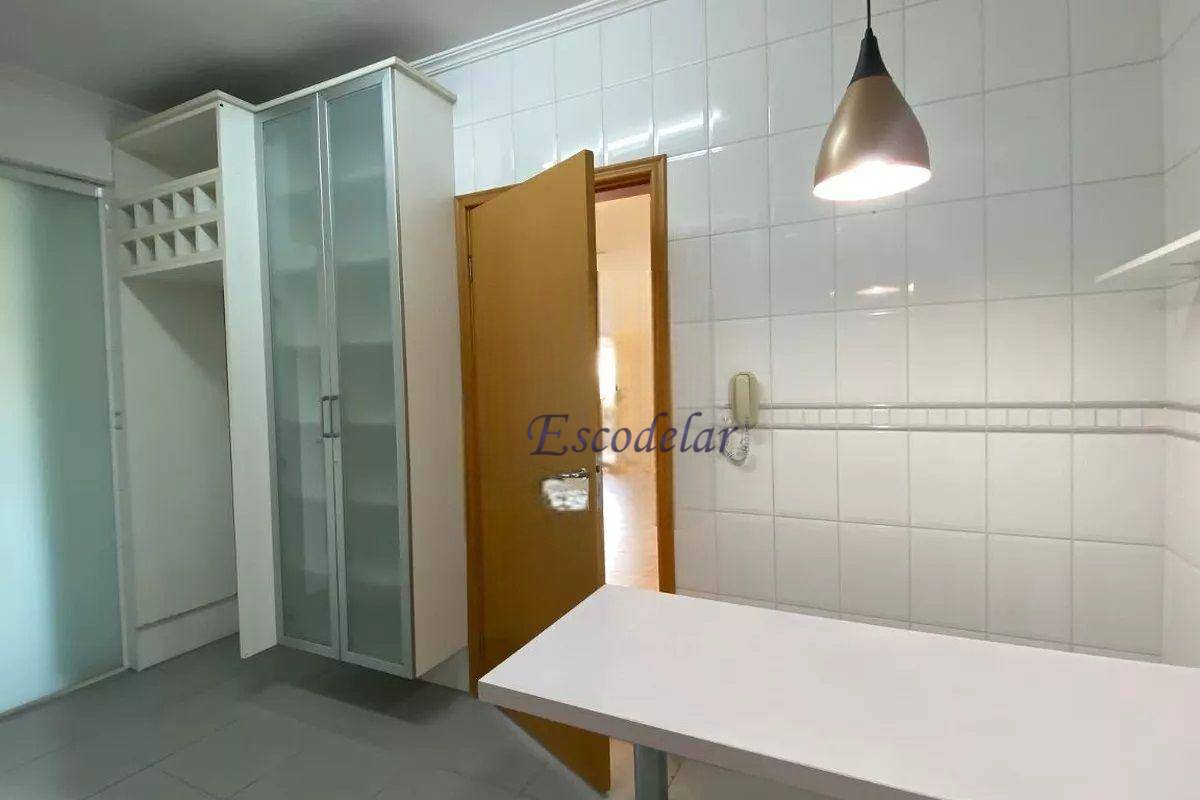 Apartamento à venda com 3 quartos, 139m² - Foto 12