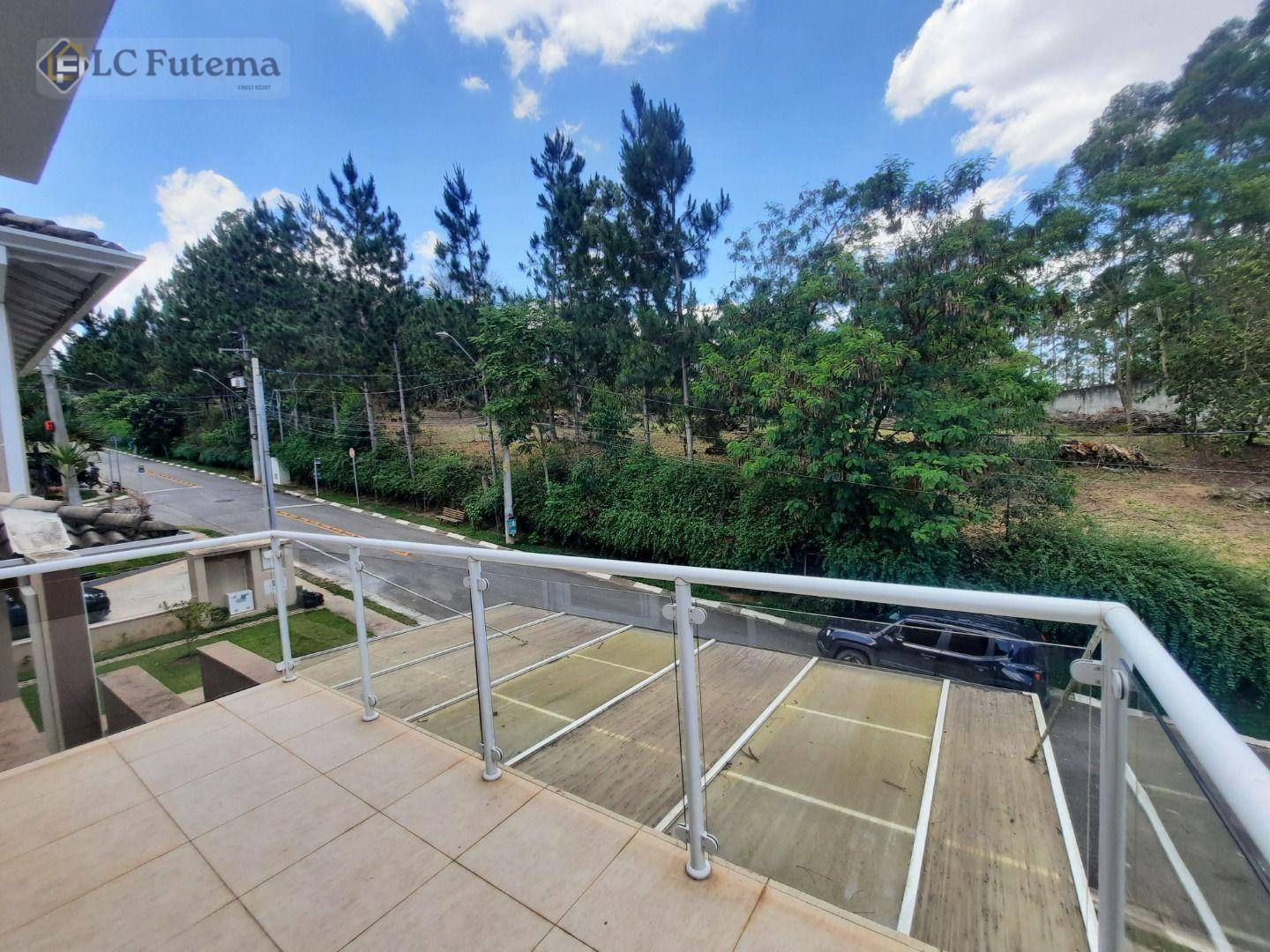 Casa de Condomínio para alugar com 3 quartos, 214m² - Foto 18