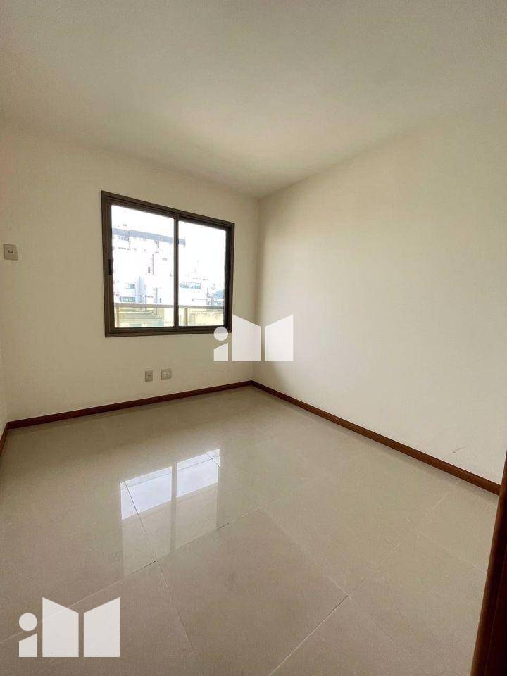 Apartamento à venda com 3 quartos, 110m² - Foto 11