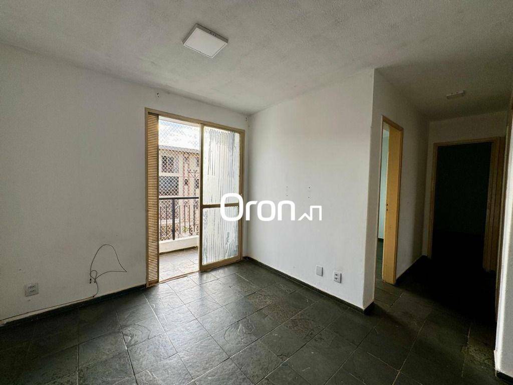 Apartamento à venda com 3 quartos, 78m² - Foto 2