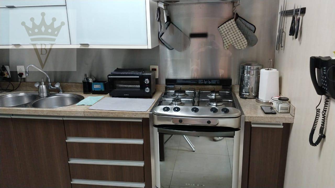 Apartamento à venda com 4 quartos, 240m² - Foto 9