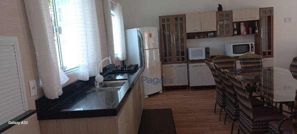 Casa à venda com 2 quartos, 182m² - Foto 8