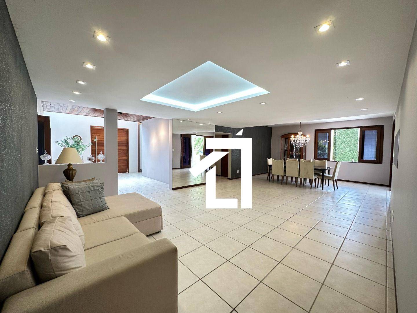 Casa de Condomínio, 4 quartos - Foto 1